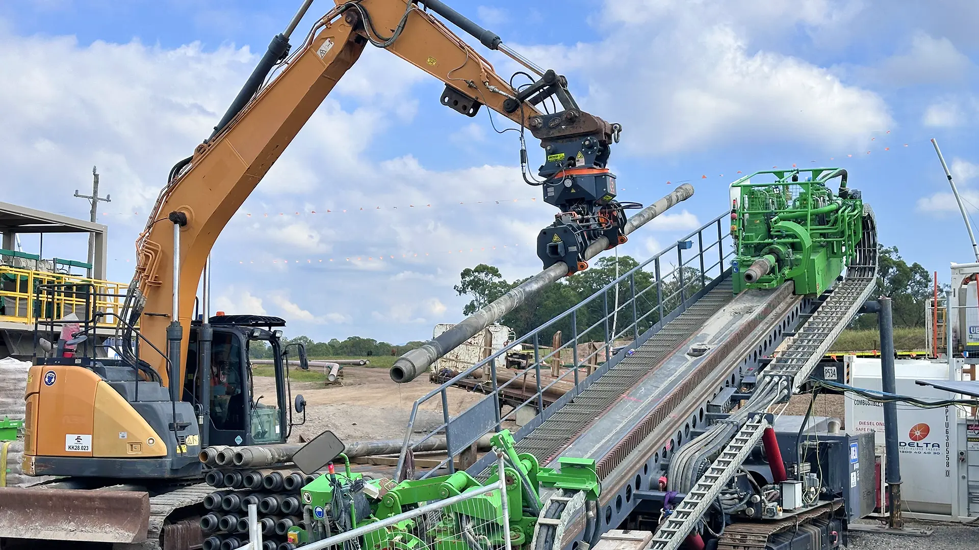 When it comes to the automation of dangerous tasks on the job site, there's nothing safer, faster, or better on the market. See productivity gains of up to 20% or more when you design civil construction projects with DECKHAND® and TONGHAND® excavator attachments.